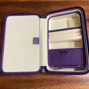 Lia Sophia Advisor only Jewelry Organizer. NWOB.